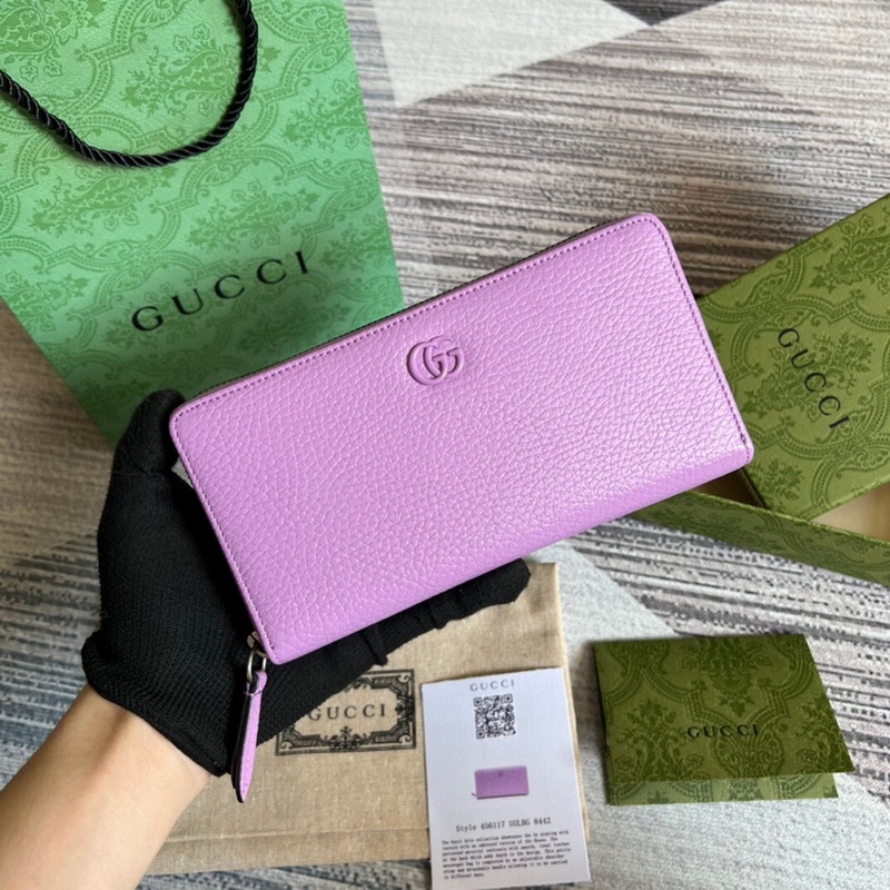 Gucci Wallets 12